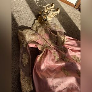 A-Line/Princess Long Sleeves Scoop Floor-Length Applique Tulle Dress from Hebeos